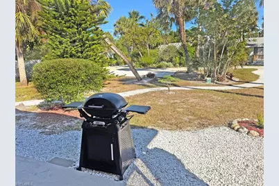 1220 Junonia St #B1, Sanibel, FL 33957 - Photo 24