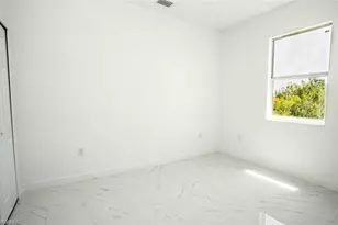 2427 Mansfield Ave S, Lehigh Acres, FL 33973 - Photo 10