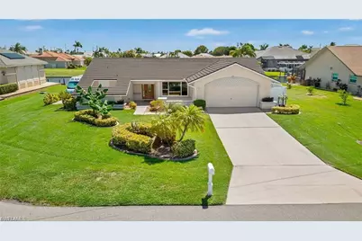 4909 SW 8th Ct, Cape Coral, FL 33914 - Photo 4