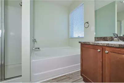 1409 SW 11th Ter, Cape Coral, FL 33991 - Photo 32