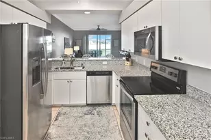 10470 Washingtonia Palm Way, Fort Myers, FL 33966 - Photo 8