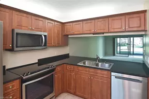 9251 Central Park Dr, Fort Myers, FL 33919 - Photo 6