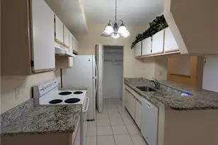 6481 Aragon Way, Fort Myers, FL 33966 - Photo 8