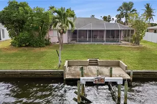 329 SE 33rd Terrace, Cape Coral, FL 33904 - Photo 4
