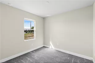 913 NW 33rd Pl, Cape Coral, FL 33993 - Photo 18