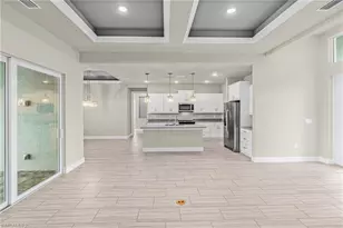913 NW 33rd Pl, Cape Coral, FL 33993 - Photo 12