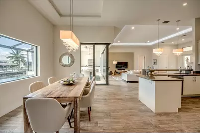 818 Montclaire Ct, Cape Coral, FL 33904 - Photo 8