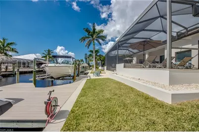 818 Montclaire Ct, Cape Coral, FL 33904 - Photo 40