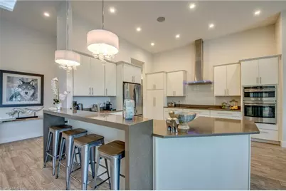 818 Montclaire Ct, Cape Coral, FL 33904 - Photo 12