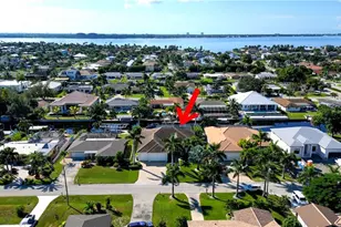 818 Montclaire Ct, Cape Coral, FL 33904 - Photo 48