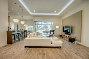 818 Montclaire Ct, Cape Coral, FL 33904 - Photo 4