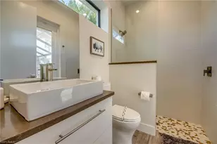 818 Montclaire Ct, Cape Coral, FL 33904 - Photo 24