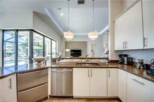 818 Montclaire Ct, Cape Coral, FL 33904 - Photo 16