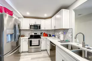 380 Seaview Ct, Marco Island, FL 34145 - Photo 6