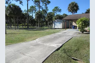 421 Broadway Ave, Lehigh Acres, FL 33972 - Photo 2
