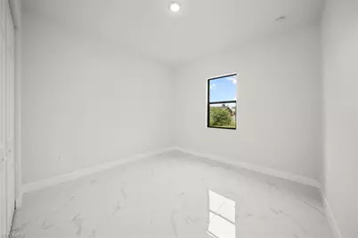 9 NW 14th Pl, Cape Coral, FL 33993 - Photo 26