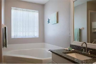 1627 SW 25th Ter, Cape Coral, FL 33914 - Photo 20