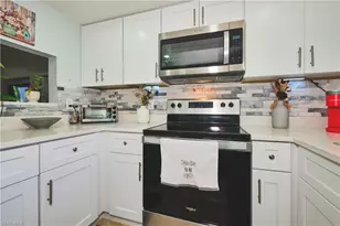 1051 Palm Ave, North Fort Myers, FL 33903 - Photo 10