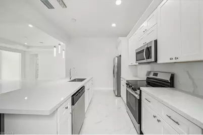 9 NW 14th Pl, Cape Coral, FL 33993 - Photo 6