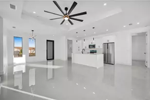 2002 NE 18th Ave, Cape Coral, FL 33909 - Photo 6