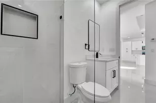 2002 NE 18th Ave, Cape Coral, FL 33909 - Photo 16