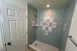 601 SE 5th St, Cape Coral, FL 33990 - Photo 6