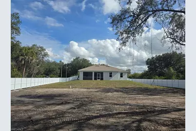 1605 Canton Ave, Lehigh Acres, FL 33972 - Photo 8