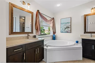 314 NE 12th Ct, Cape Coral, FL 33909 - Photo 20