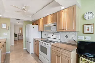 25 Bluebill Ave, Naples, FL 34108 - Photo 22