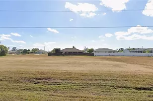 2728 NW 11th St, Cape Coral, FL 33993 - Photo 1