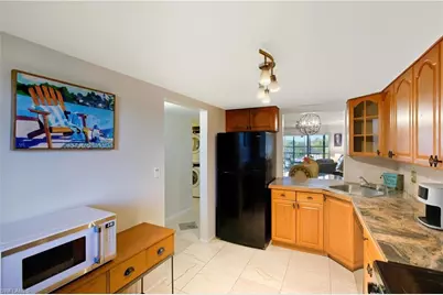 2111 Barkeley Ln #18, Fort Myers, FL 33907 - Photo 6