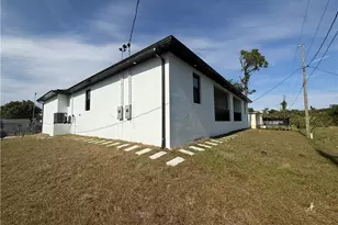 15335/ 15337 Wall Dr, Fort Myers, FL 33908 - Photo 8