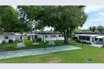 43 Tangelo Ct, Lehigh Acres, FL 33936 - Photo 16