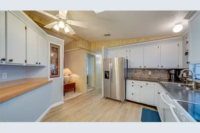 620 Horizon Dr, North Fort Myers, FL 33903 - Photo 2