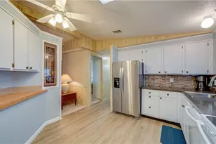 620 Horizon Dr, North Fort Myers, FL 33903 - Photo 2