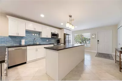 843 SE 46th Ln #6, Cape Coral, FL 33904 - Photo 10