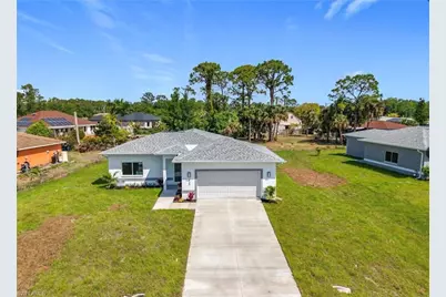 829 Wabash St, Lehigh Acres, FL 33974 - Photo 2