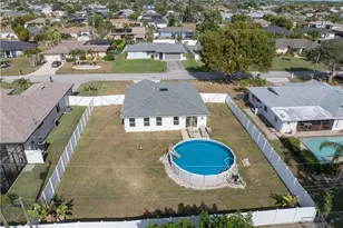 606 SE 2nd Terrace, Cape Coral, FL 33990 - Photo 20