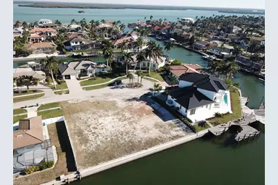 434 Tarpon Ct, Marco Island, FL 34145 - Photo 2