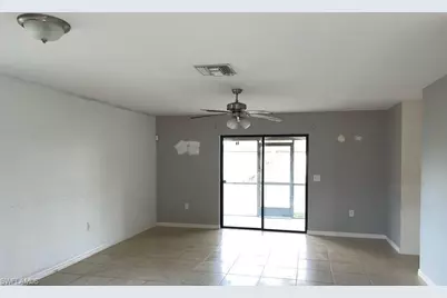 815 Lystra Ave, Fort Myers, FL 33913 - Photo 4