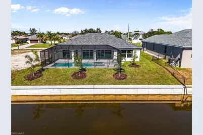 932 SW 36th Ter, Cape Coral, FL 33914 - Photo 38