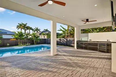 326 SW 25th Ave, Cape Coral, FL 33991 - Photo 6