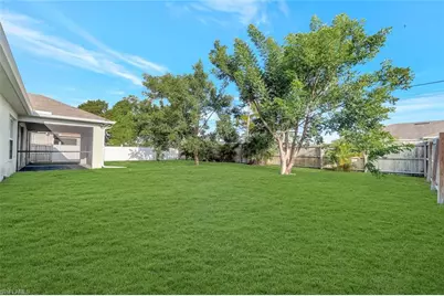 1205 SW 32nd Ter, Cape Coral, FL 33914 - Photo 22