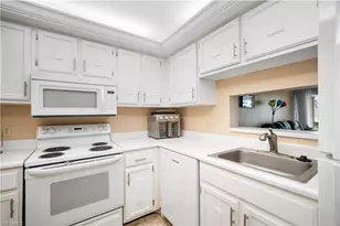 1624 Pine Valley Dr, Fort Myers, FL 33907 - Photo 4