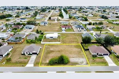 110 NE 11th Ln, Cape Coral, FL 33909 - Photo 1