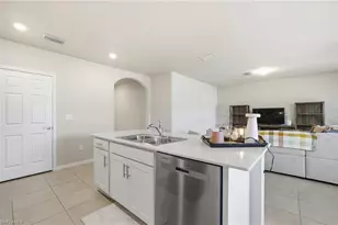1917 SW 4th St, Cape Coral, FL 33991 - Photo 14