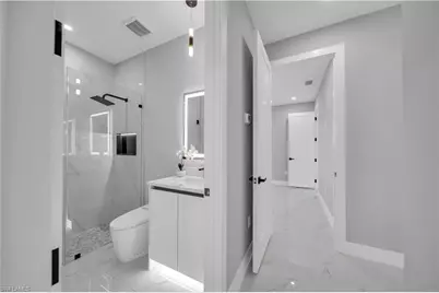 921 NW 8th Ter, Cape Coral, FL 33993 - Photo 28