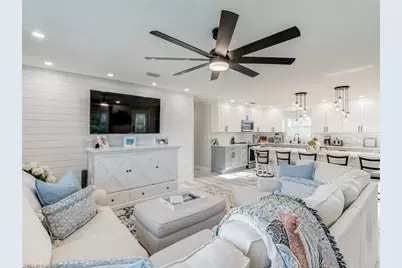 911 North St, Fort Myers Beach, FL 33931 - Photo 2