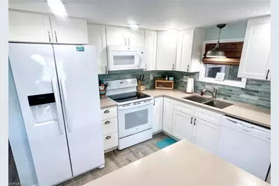 11331 Azalea Ln, Fort Myers Beach, FL 33931 - Photo 18