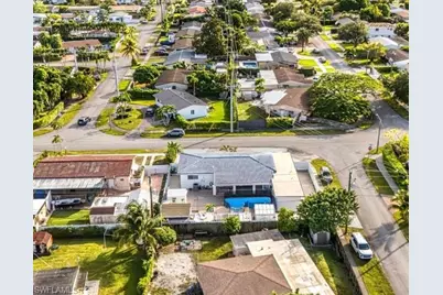 9365 SW 44th St, Miami, FL 33165 - Photo 6